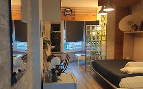 Saltillo Alto White Studio